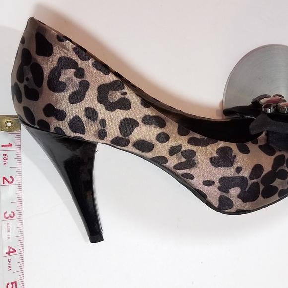 Candies Arty Print 9 - Picture 7 of 8